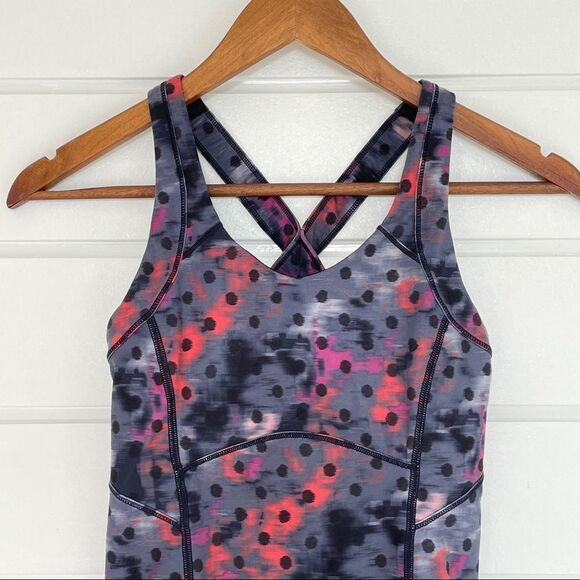 Lululemon Kanto Catch Me Tank Top Windy Blooms Regal Plum Multi / Black Size 2 - Picture 3 of 9